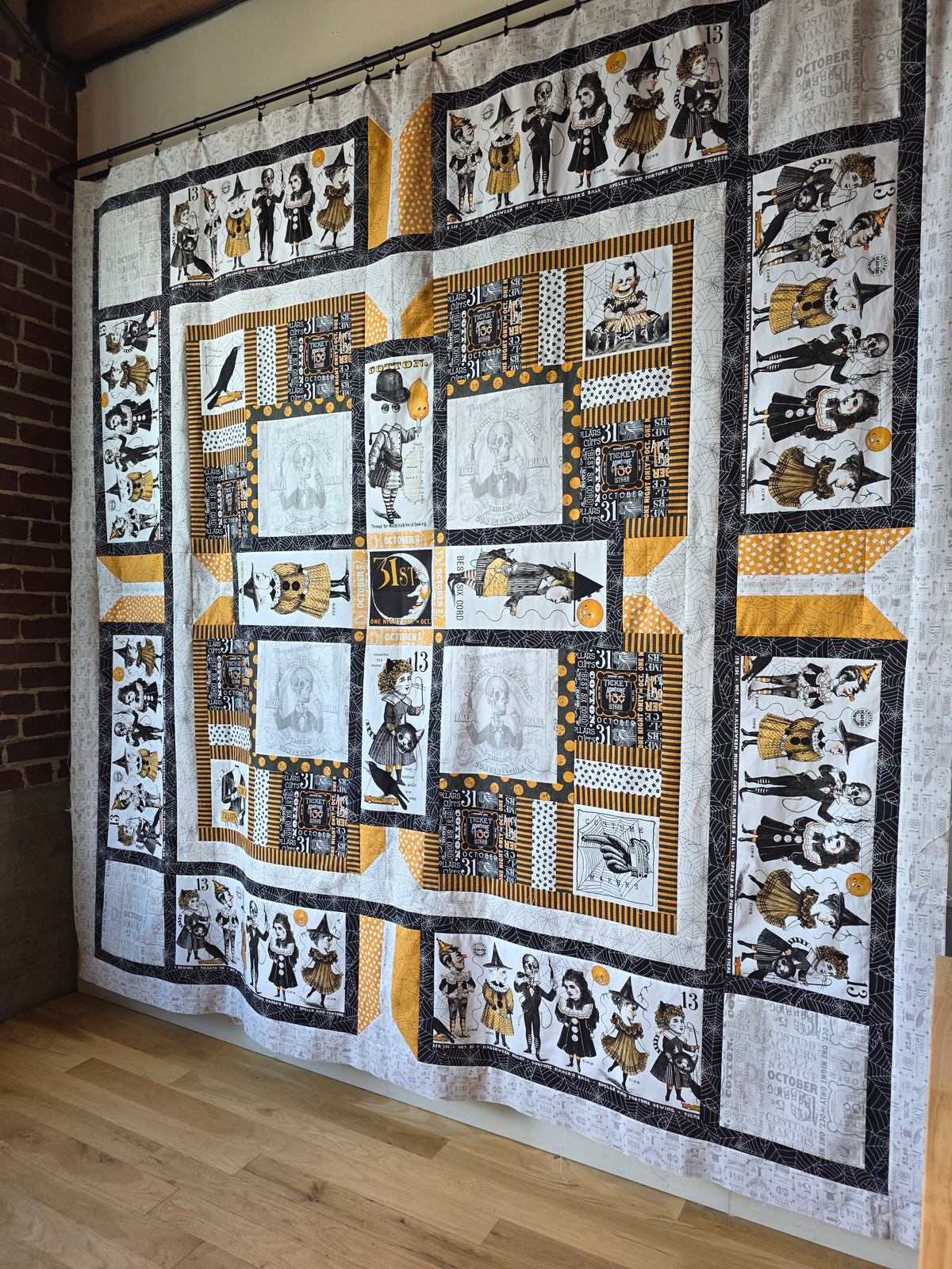 Midnight Carnival Halloween Quilt Kit – J. Wecker Frisch Act II (Limited Edition 13)